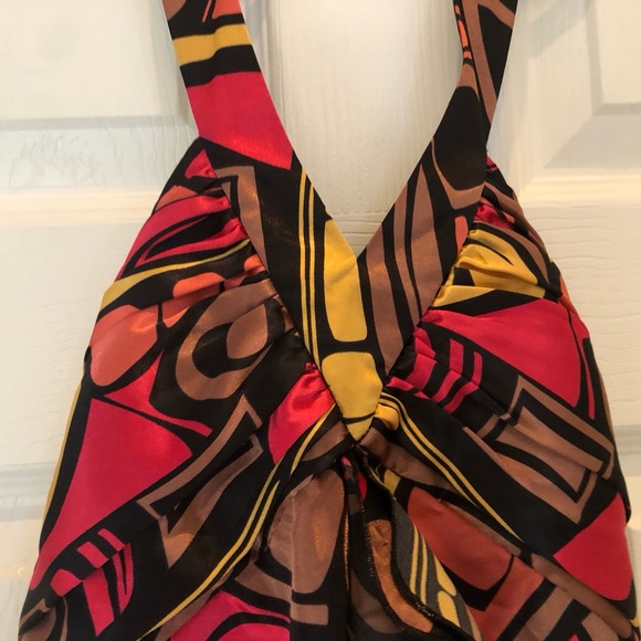 Spense halter top size medium - Picture 2 of 4